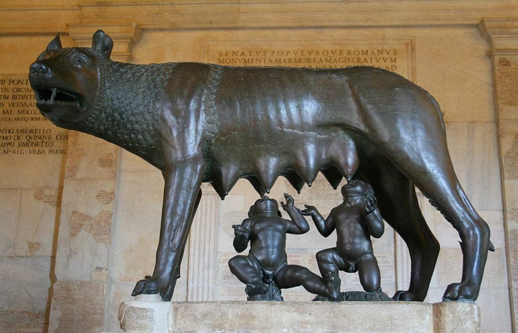 Louve Capitoline ou Louve du Capitole, sculpture en bronze conservée au Musée du Capitole - Rome